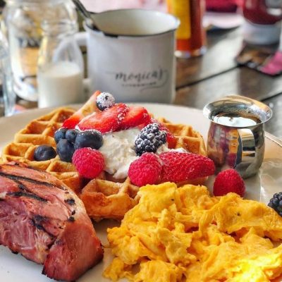 Monica's | 📸: @pinkninnja